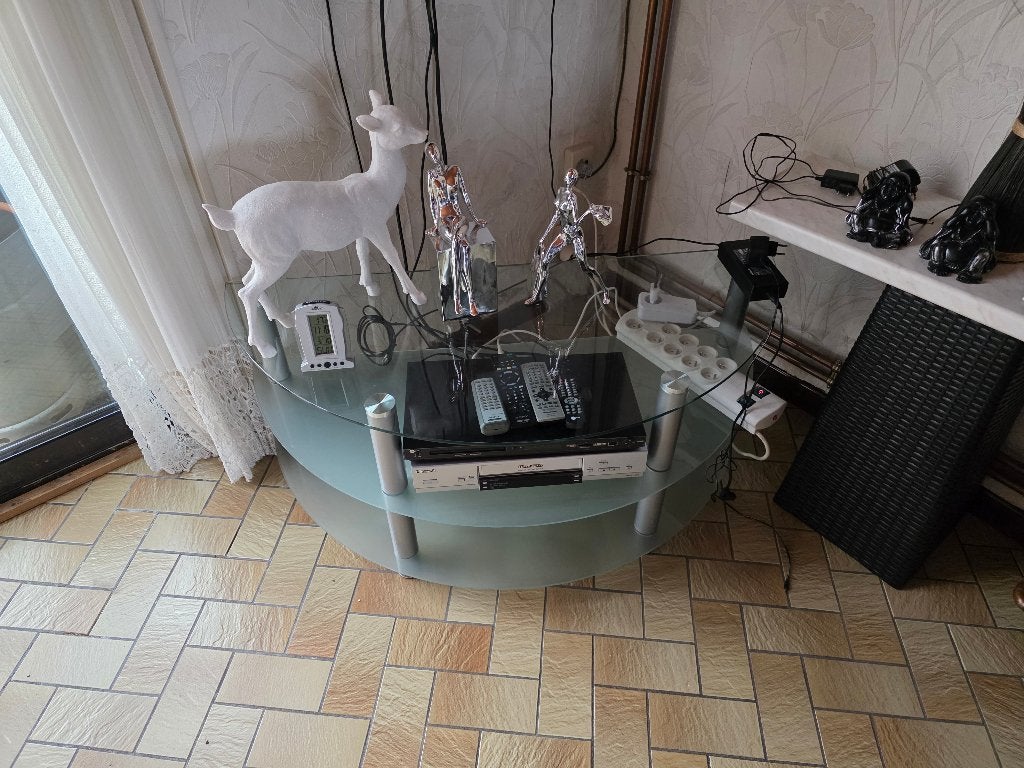 table TV demi lune en verre, Maison & Meubles, Enlèvement, Comme neuf, Verre, Moderne