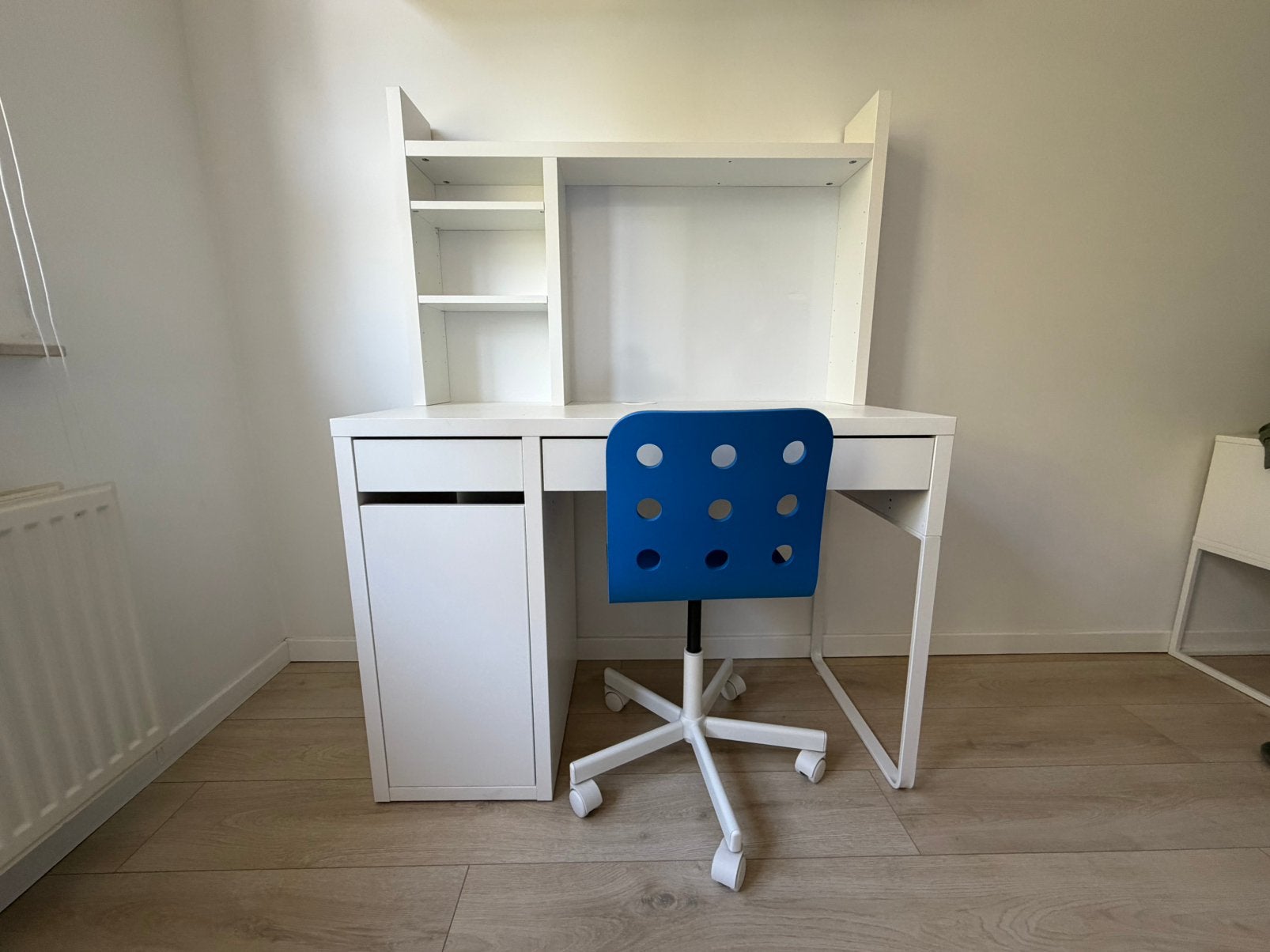 Bureau Micke + opzetstuk + stoeltje - Prima staat, Maison & Meubles, Bureaux, 105 cm, 50 cm, Comme neuf, Enlèvement