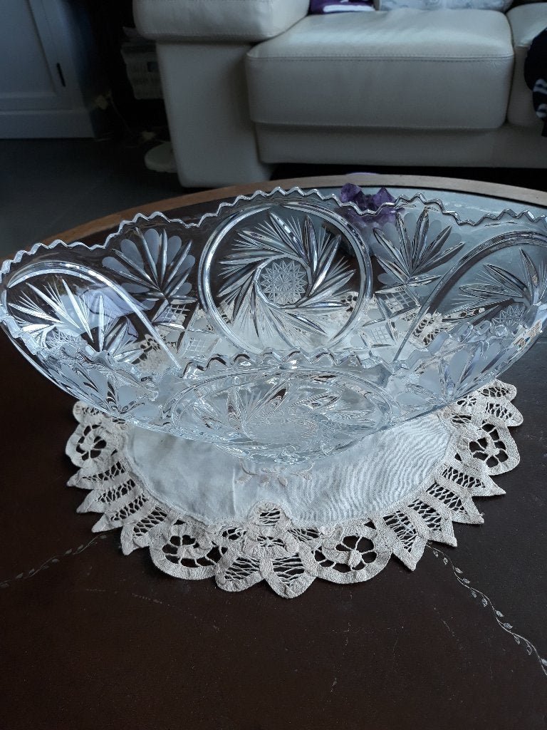 Boheems kristal schaal, Ophalen