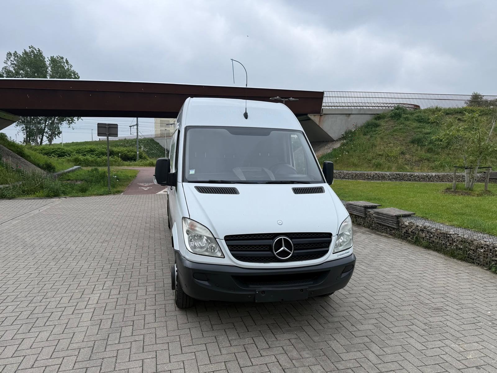 MERCEDES SPRINTER 513CDI L4H3 2009 204000KM DUBBEL ASS EURO5, Voorwielaandrijving, Euro 5, Stof, 22 cc