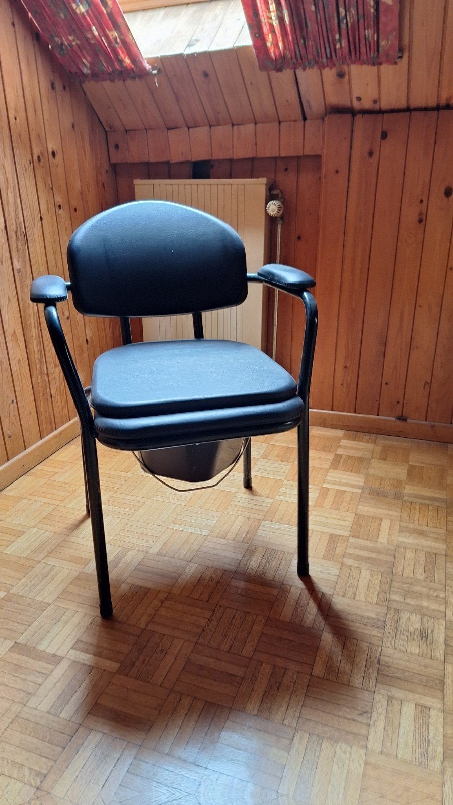Wc stoel, Diversen, Ophalen