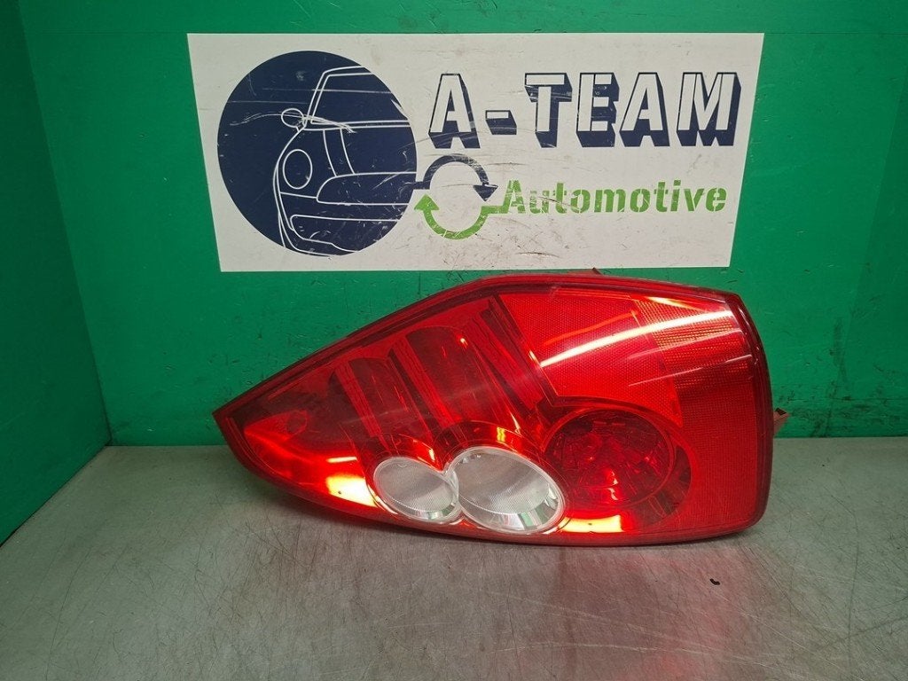 FEU ARRIÈRE DROIT Mazda 5 (CR19) (|C23551150|), Hitdorfer Straße 73
51371  Leverkusen, DE, Mazda, Utilisé, Info@mazda.de