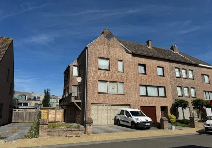 Uitzonderlijk ruime gezinswoning, Immo, Maisons à vendre, Province de Flandre-Occidentale, 200 à 500 m², 178 kWh/m²/an, 244 m²