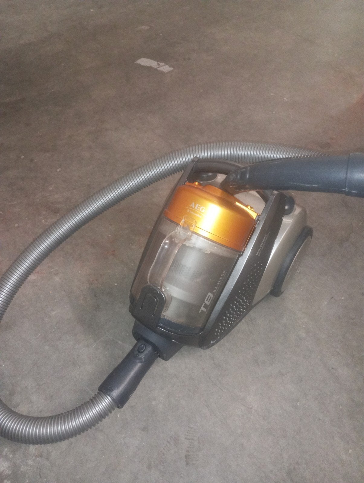 aspirateur sans sac, Electroménager