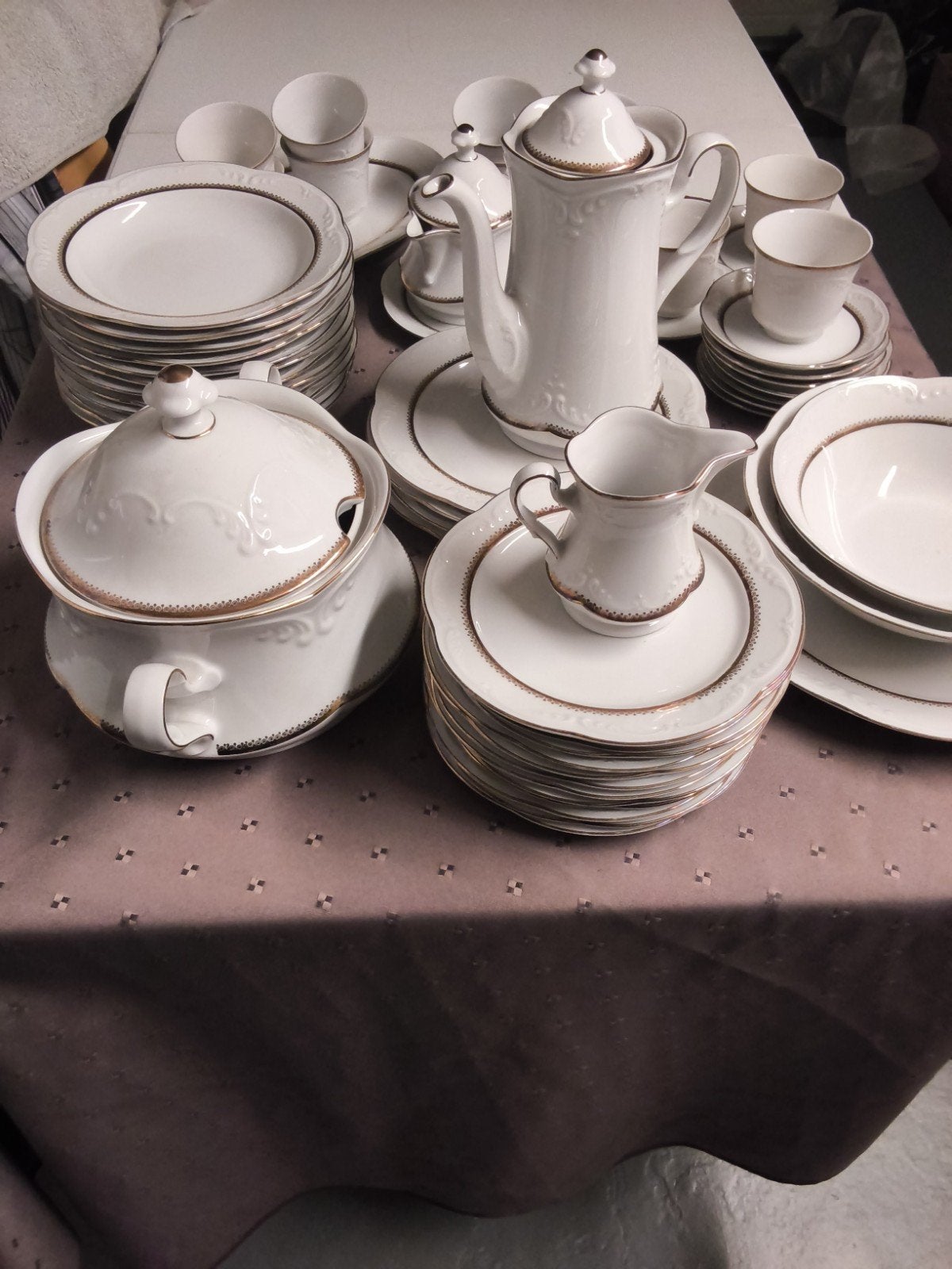 Servies Winterling ! goudkleurig  randje, Antiek en Kunst, Antiek | Servies compleet, Ophalen
