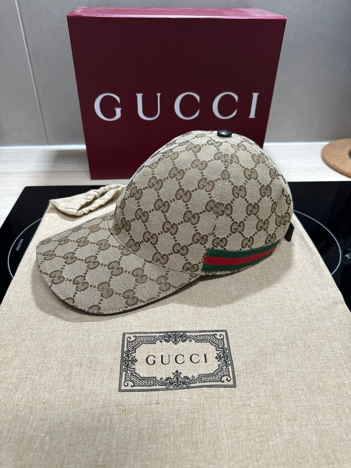 Bonnet Gucci taille S, Enlèvement, Neuf, 57 cm (M, 7⅛ pouces) ou moins, Casquette