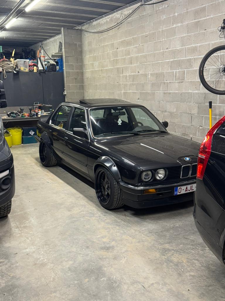 Bmw E30 320i