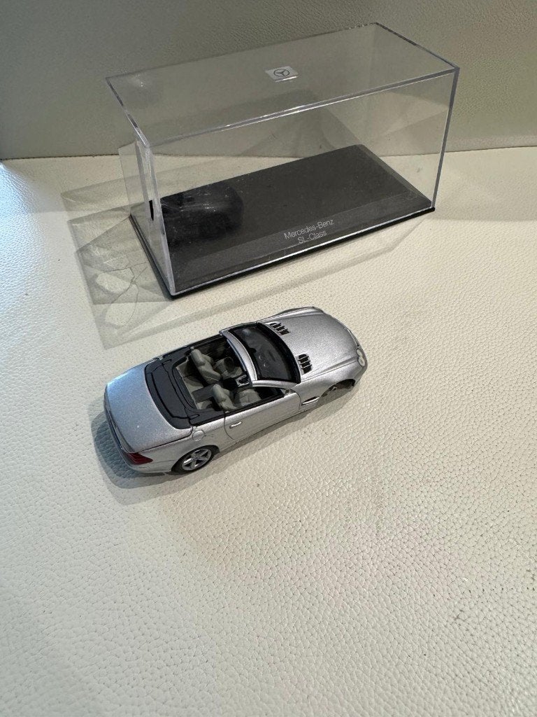mercedes benz sl 500  2001 norev 1:43, Enlèvement ou Envoi, Utilisé, Voiture, Norev
