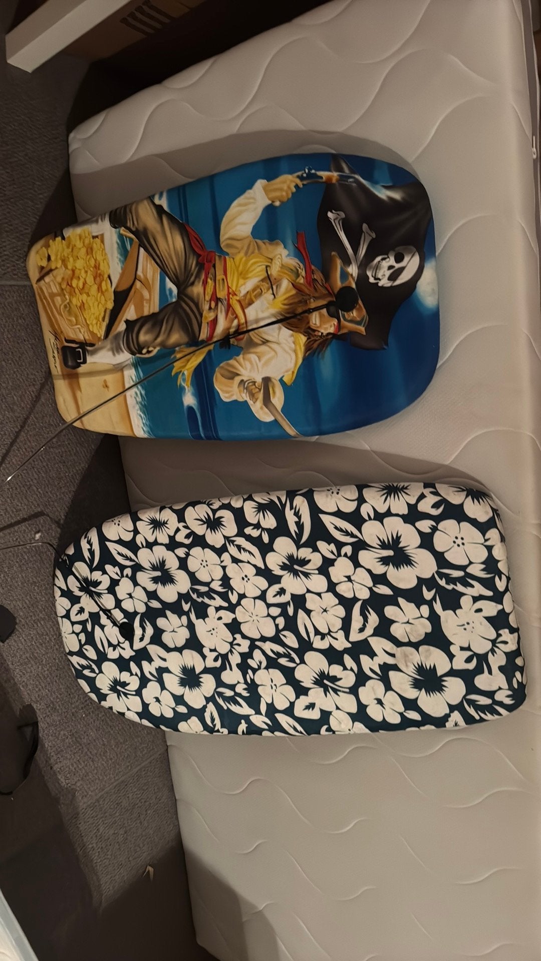 2 surfplankjes voor kindjes in isomo, Ophalen, Zo goed als nieuw