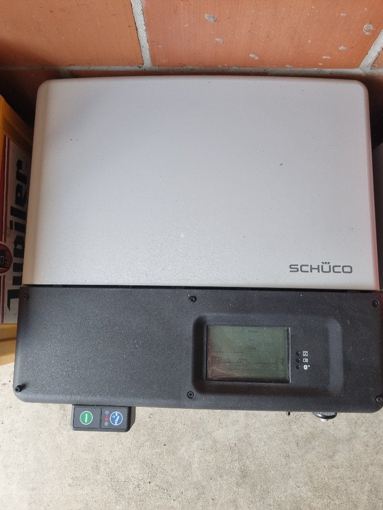 Omvormers zonnepanelen, Doe-het-zelf en Bouw, Zonnepanelen en Toebehoren, Ophalen, Gebruikt, Compleet systeem, Minder dan 100 wattpiek