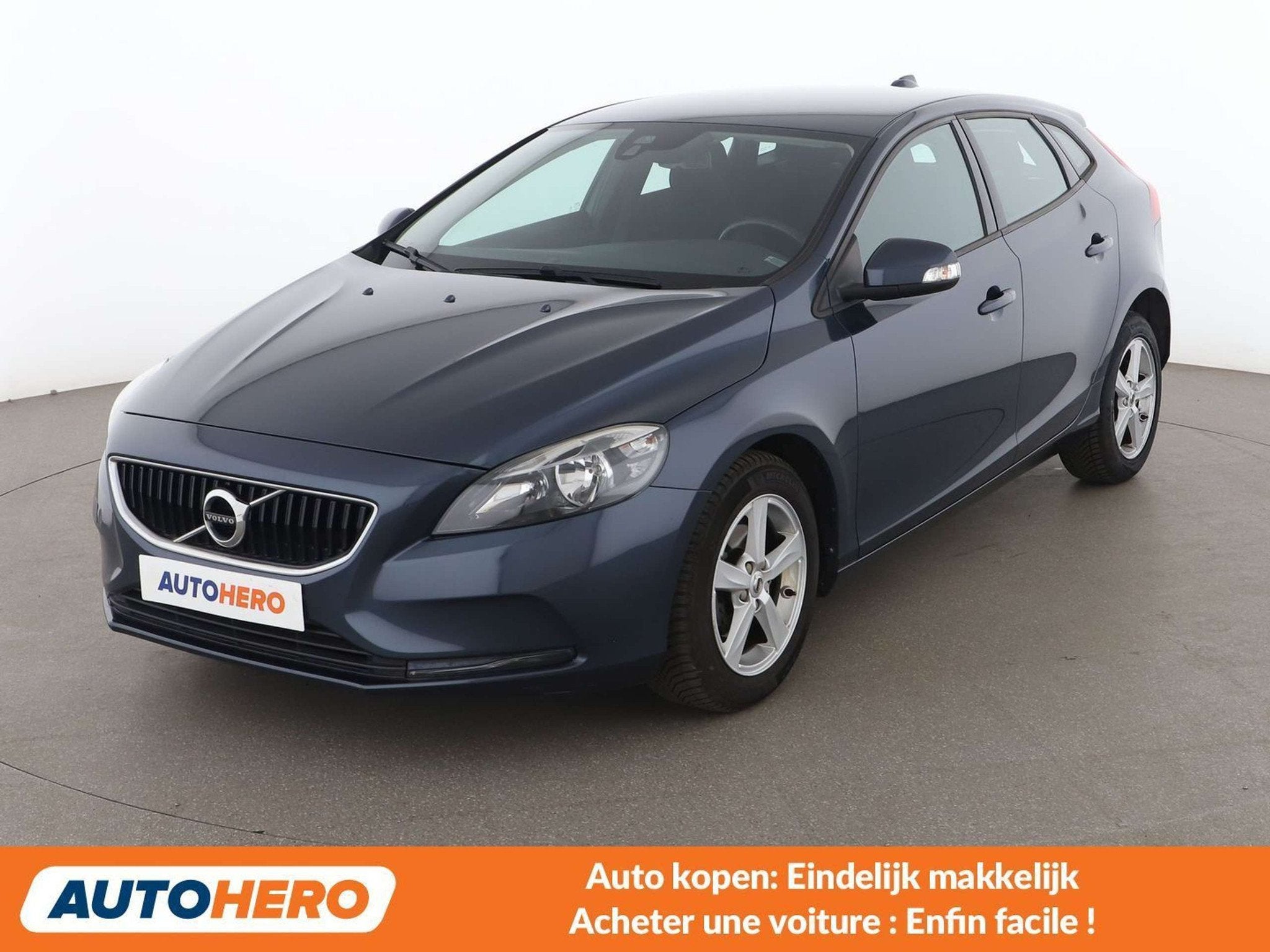 Volvo V40 2.0 D2 Kinetic (bj 2018), Auto's, Voorwielaandrijving, Stof, Gebruikt, Zwart