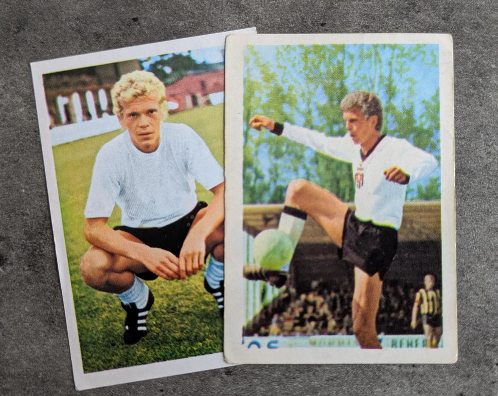 voetbal 2x Kresten  BJERRE  Denmark racing white  70S, Ophalen of Verzenden, Zo goed als nieuw