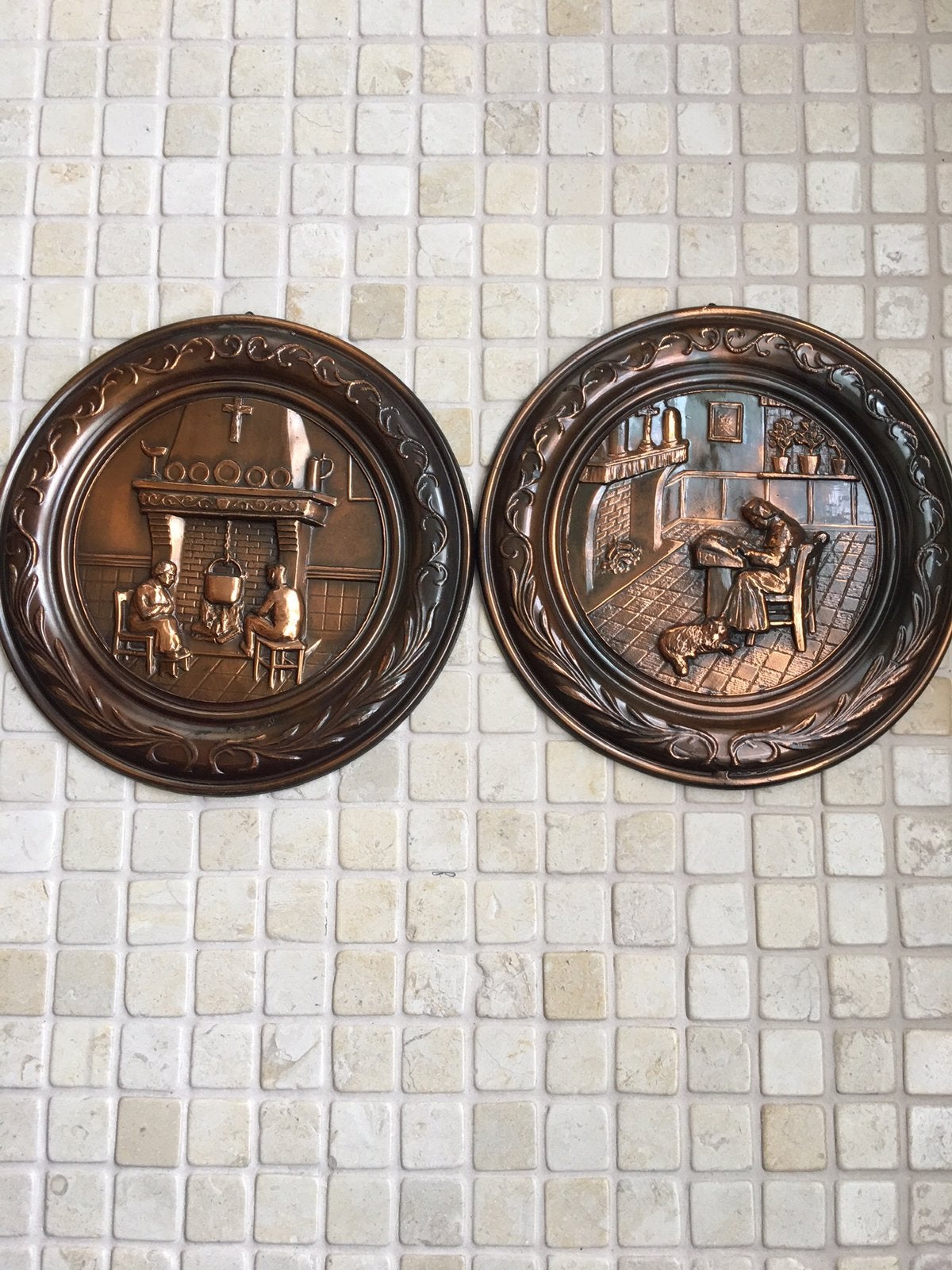 Deux assiettes murales vintage, Enlèvement ou Envoi