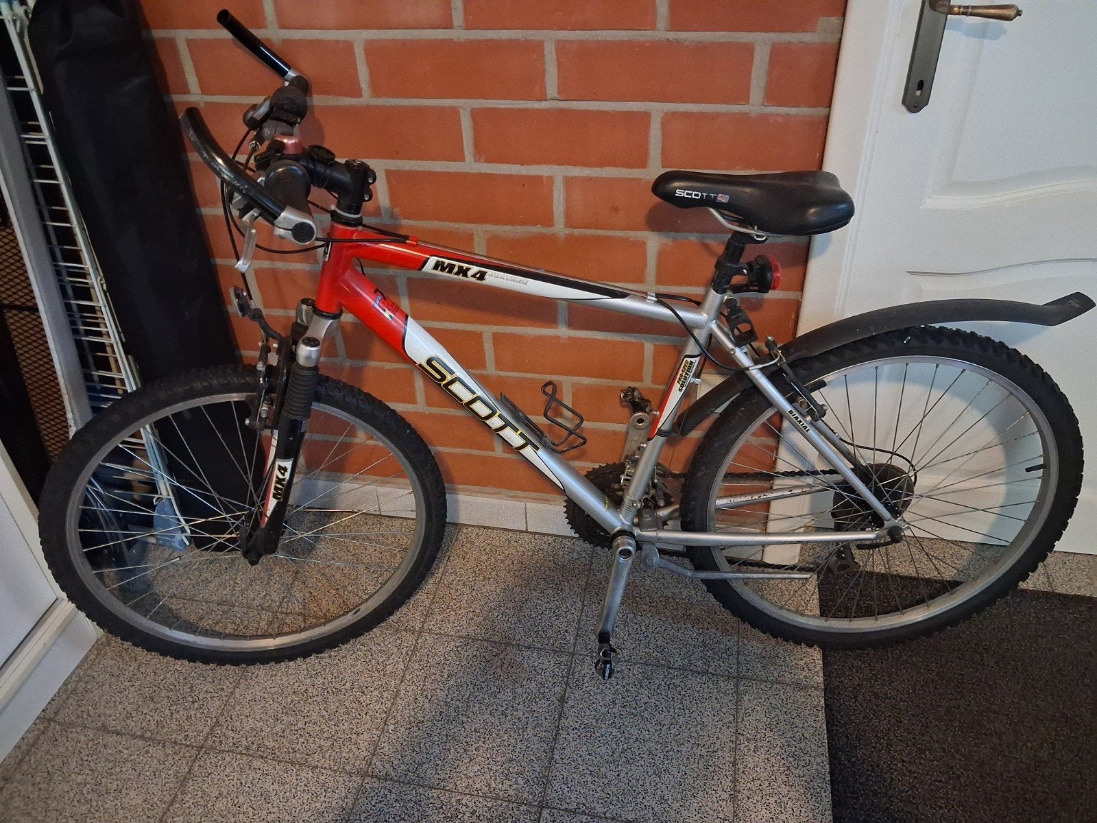 Scott MTB, Enlèvement