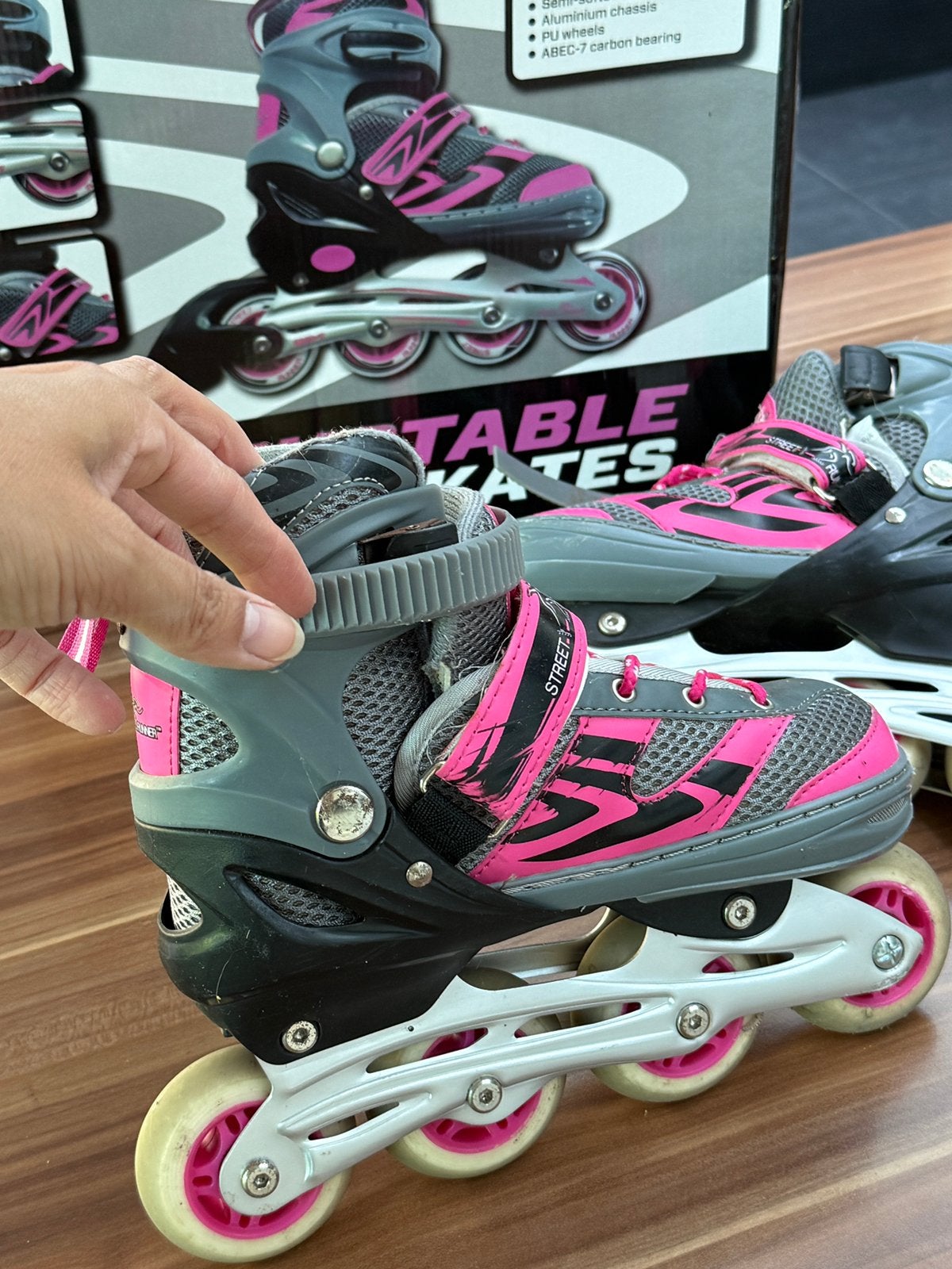 Meegroei Skeelers maat 35-38 / Inline Skates Street Runner, Enfants & Bébés, Jouets | Extérieur | Patins à roulettes, Utilisé