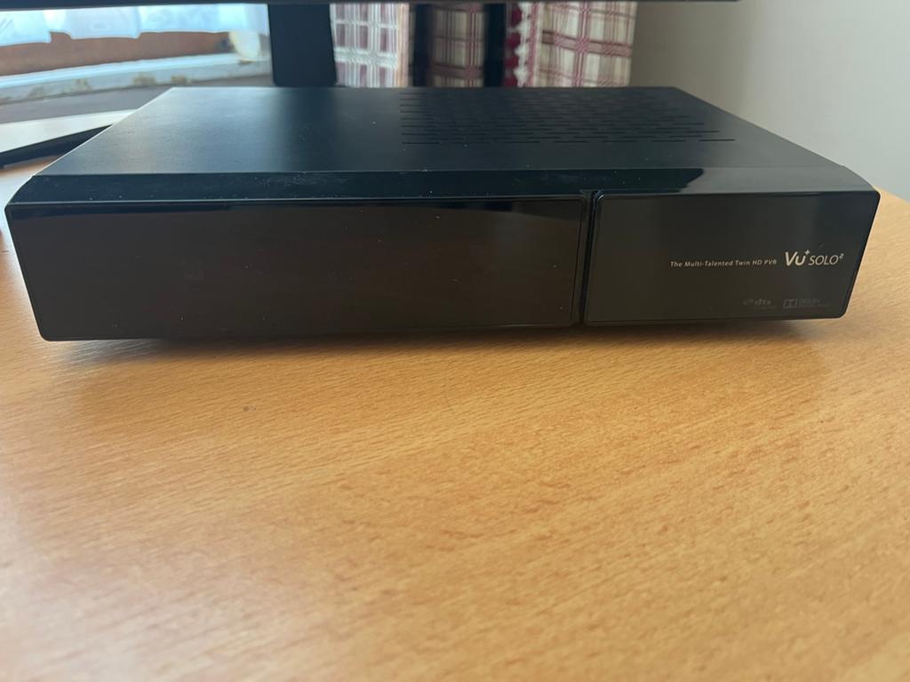 Décodeur VU+ Solo 2 HD - Avec chargeur sans télécommande, Enlèvement ou Envoi, Comme neuf, Décodeur
