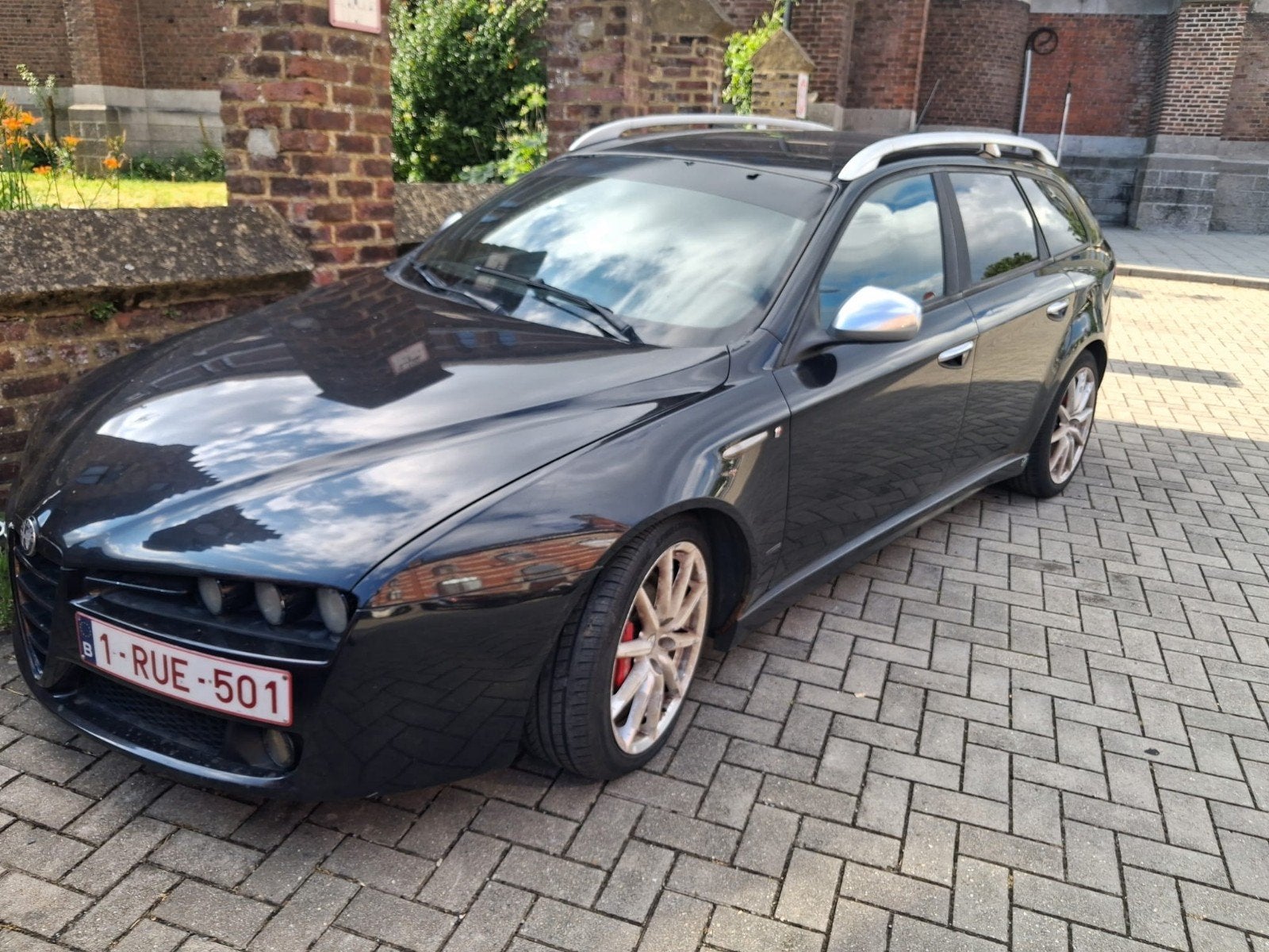 ALFA ROMEO 159 TI BREAK 309000KM DEMARRE PAS, Autos, Alfa Romeo, Entreprise, Diesel, Euro 4, Break, 5 portes, Boîte manuelle, Noir