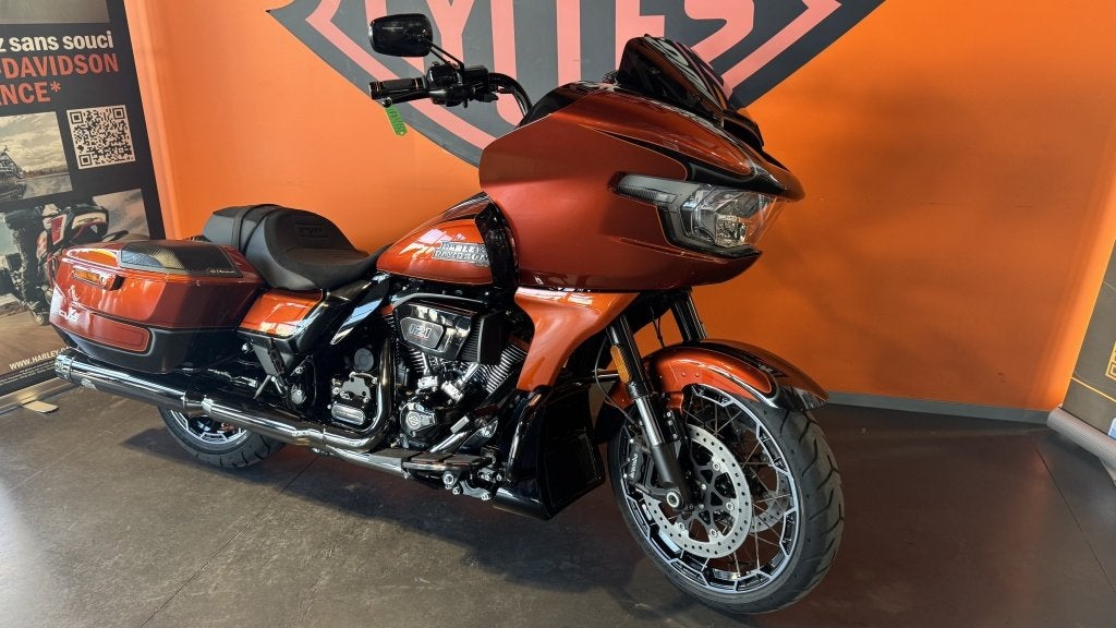 Harley-Davidson Tour ROAD GLIDE CVO, Autre, 1977 cm³, ABS