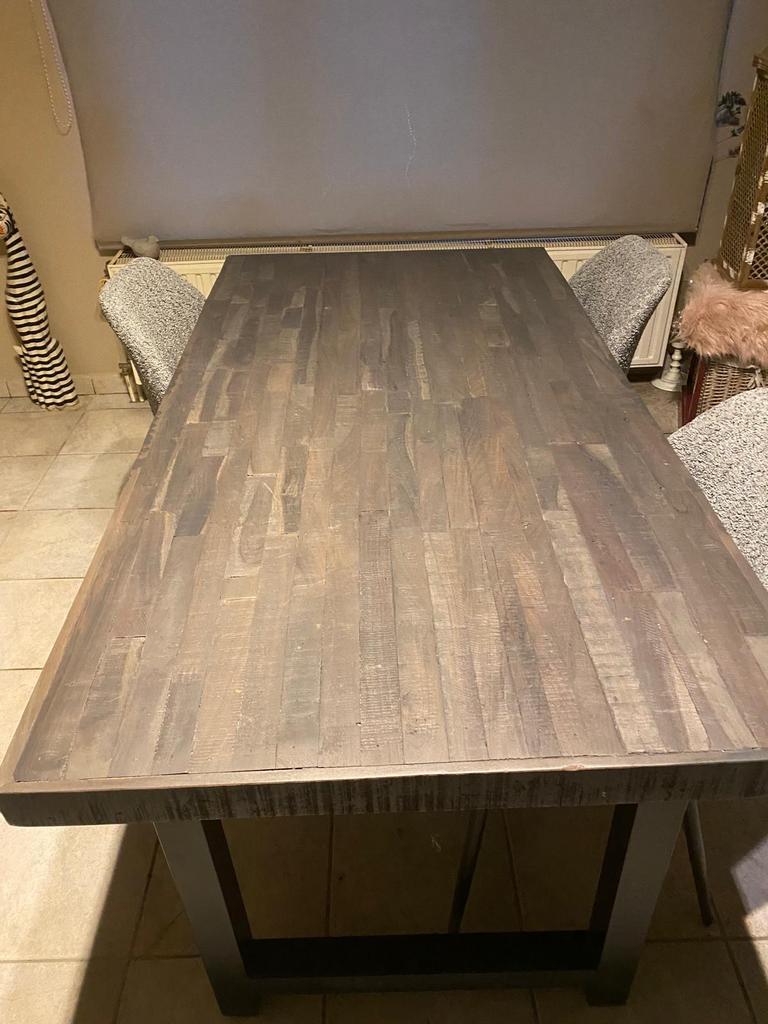 Eettafel + 4 stoelen, Ophalen