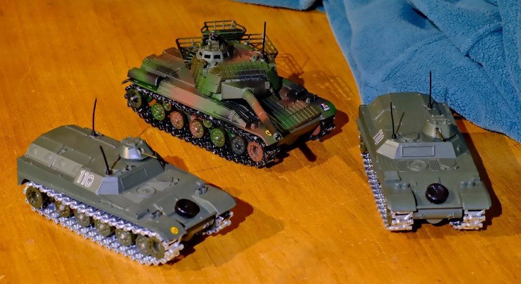 Solido tank - lot 13 - AMX brenus, Enlèvement ou Envoi, Comme neuf
