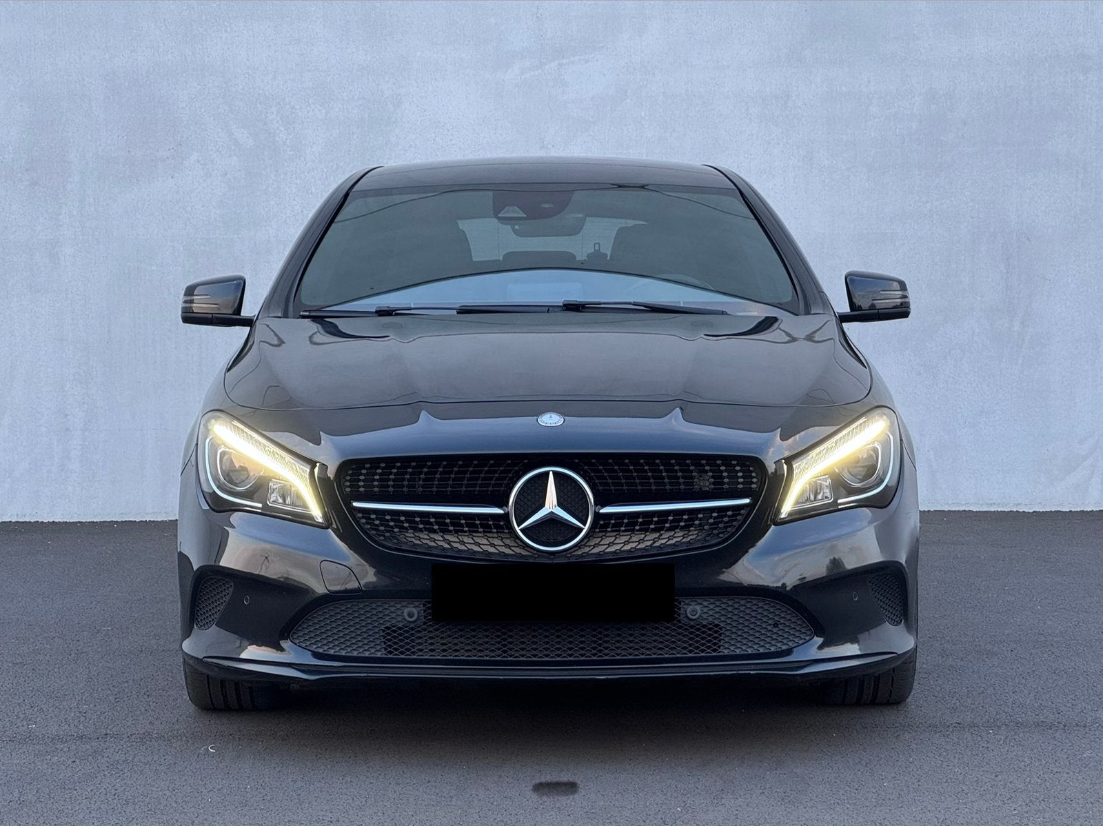 Mercedes Benz CLA 180 Shooting Brake 1.6Benzinebouwjaar 2017, Autos, Mercedes-Benz, Achat, Euro 6, Boîte manuelle, Noir