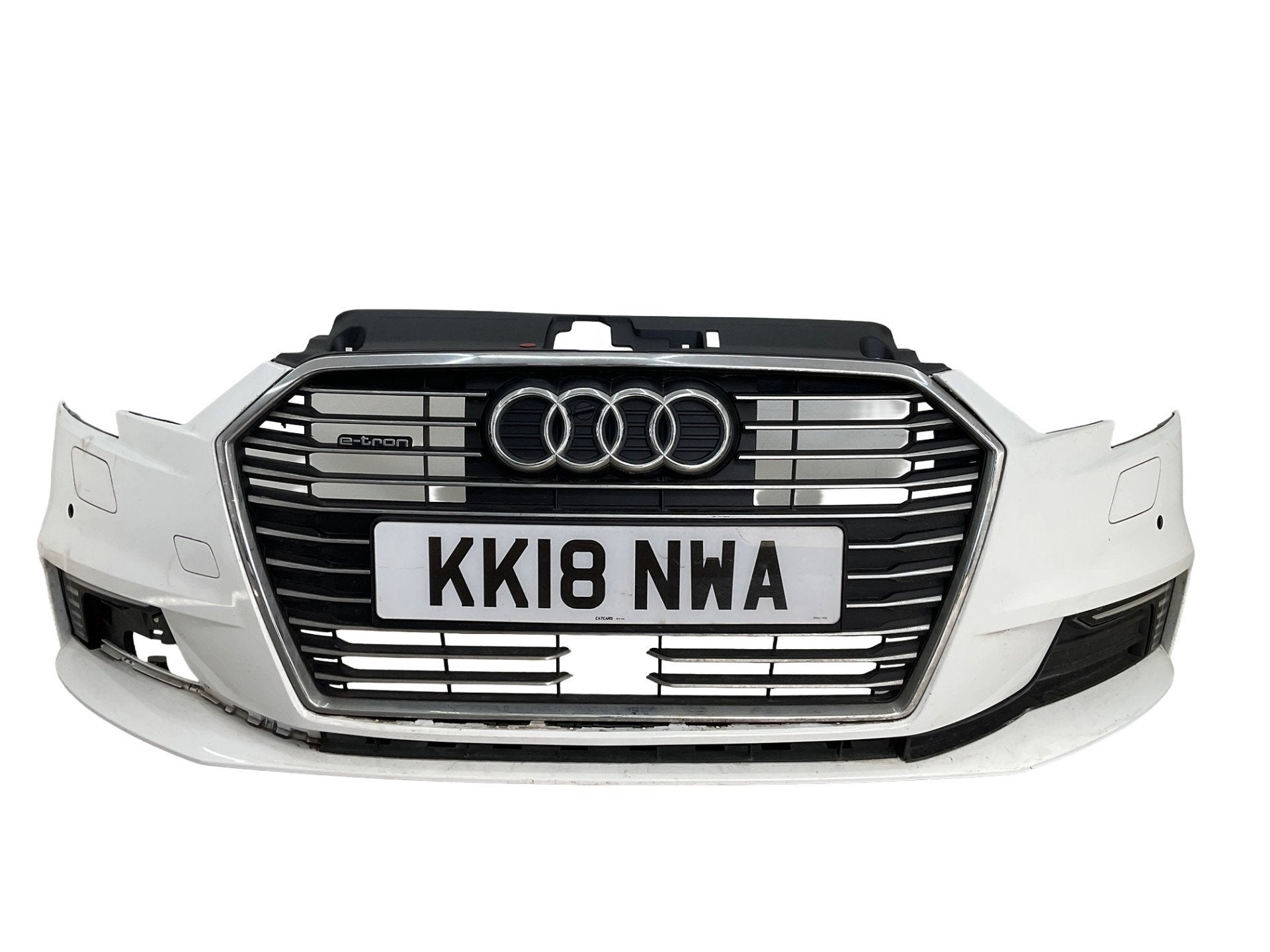 Bumper Audi A3 8V E-Tron Etron LED 16-21 Voorbumper H3-20723, Gebruikt, AUDI AG, Auto-Union-Strasse 1
85045  Ingolstadt, DE, Audi