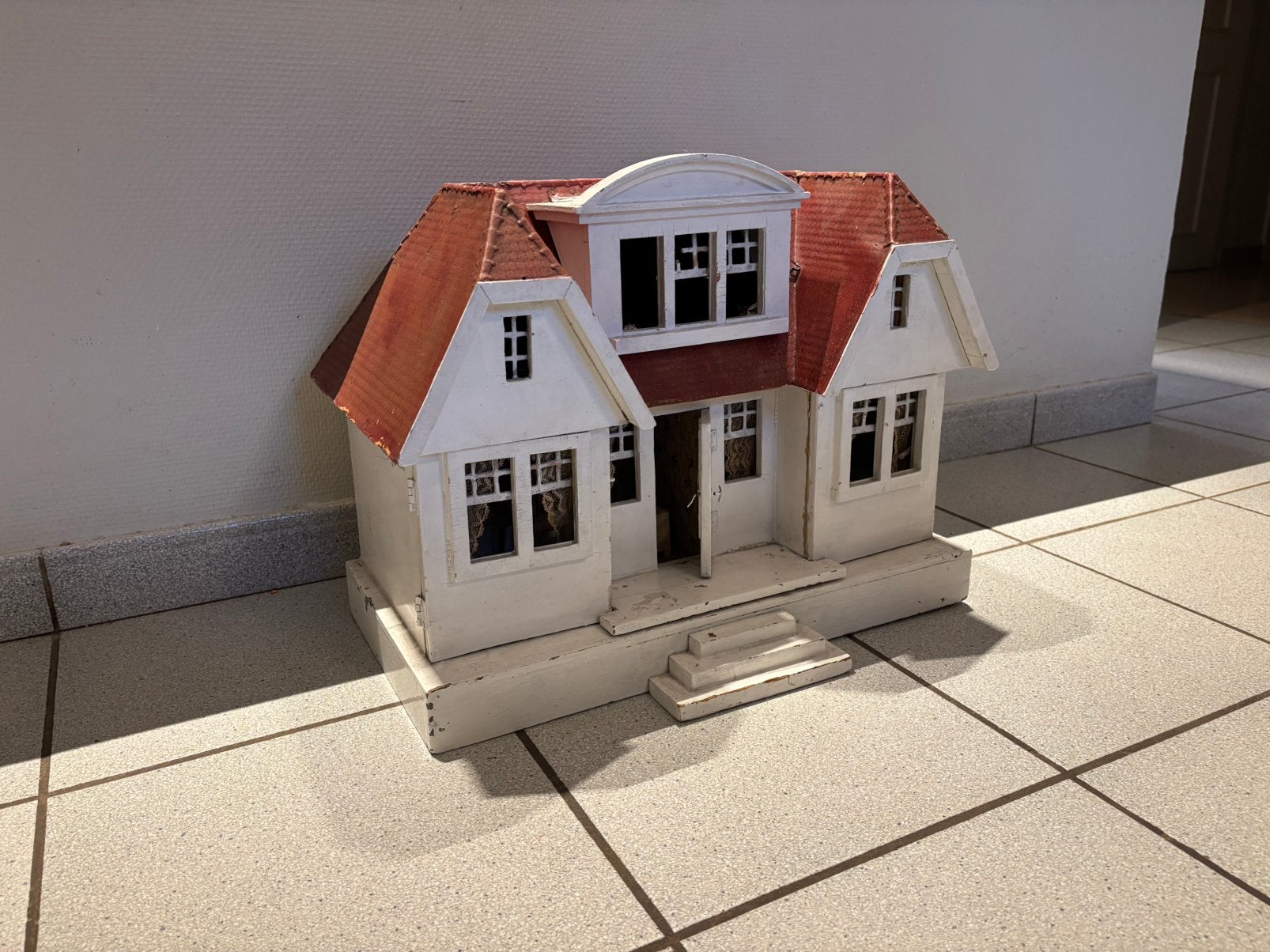 Maison de poupée en bois, Enfants & Bébés, Enlèvement, Utilisé