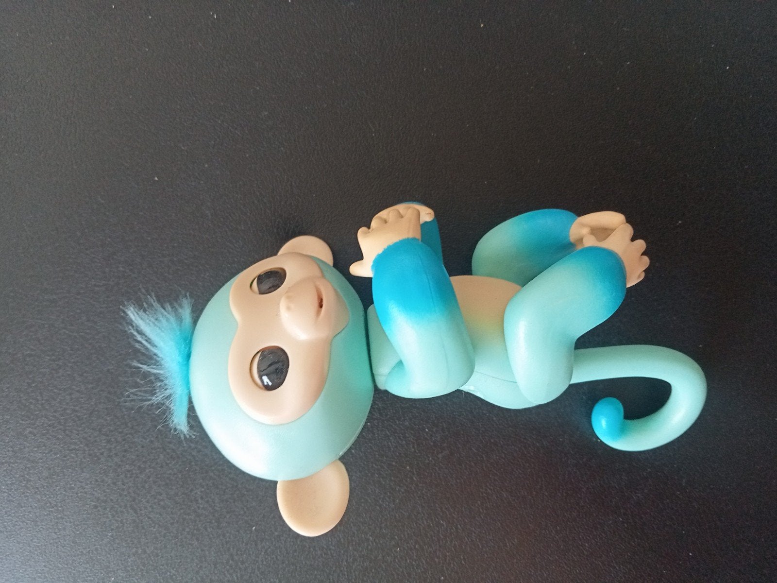 Fingerlings aapje interactief turquoise, Ophalen, Overige karakters, Zo goed als nieuw, Interactief