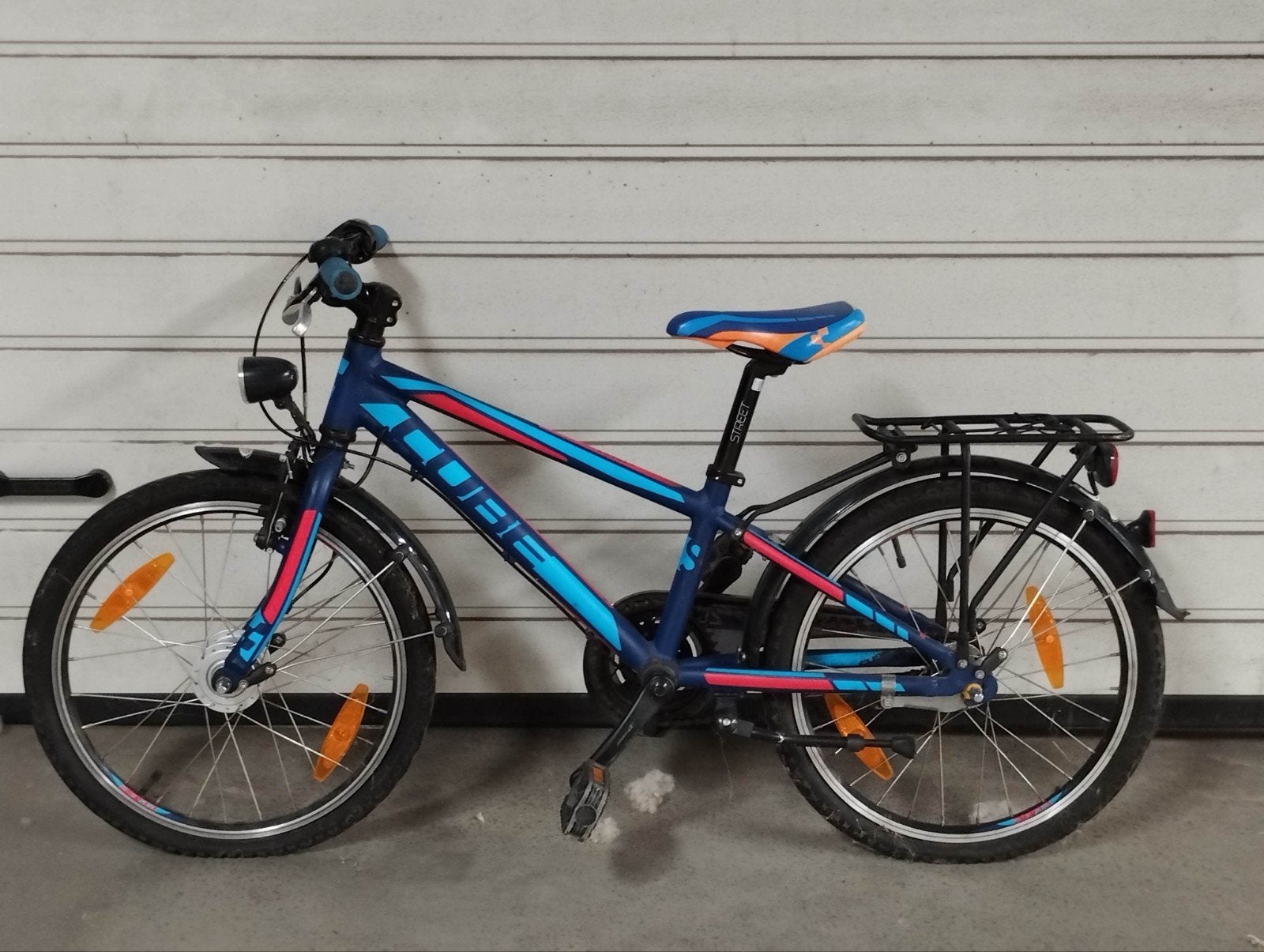 Kinderfiets NIEUWSTAAT., Fietsen en Brommers, Ophalen