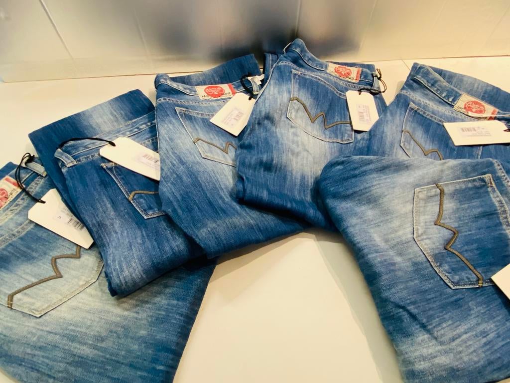 Jeans femme « le temps des cerises » neuf !, Kleding | Dames, Spijkerbroeken en Jeans, Zo goed als nieuw, Ophalen of Verzenden