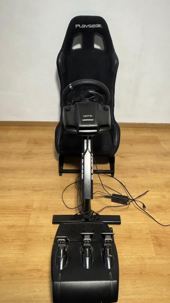 Playseat Evolution Alcantara + Logitech 920, Ophalen, Zo goed als nieuw