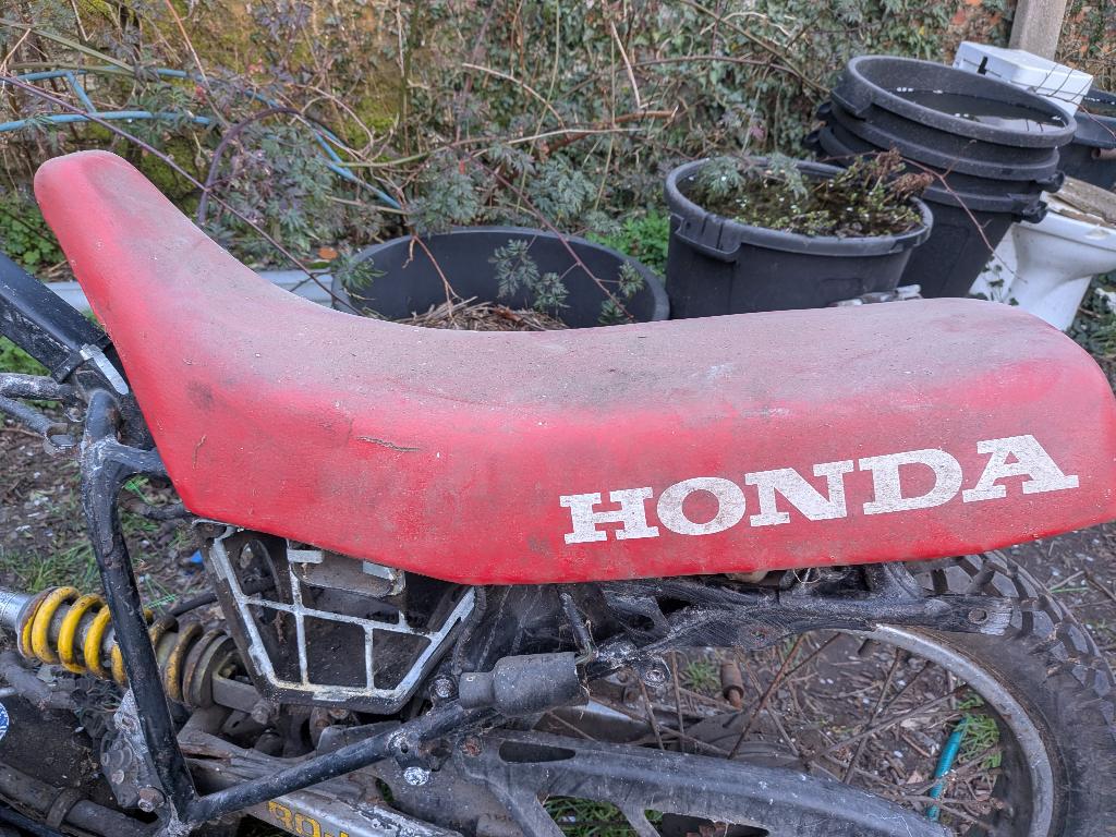 rood zadel mtx r, Fietsen en Brommers, Ophalen of Verzenden, Gebruikt, Zadel
