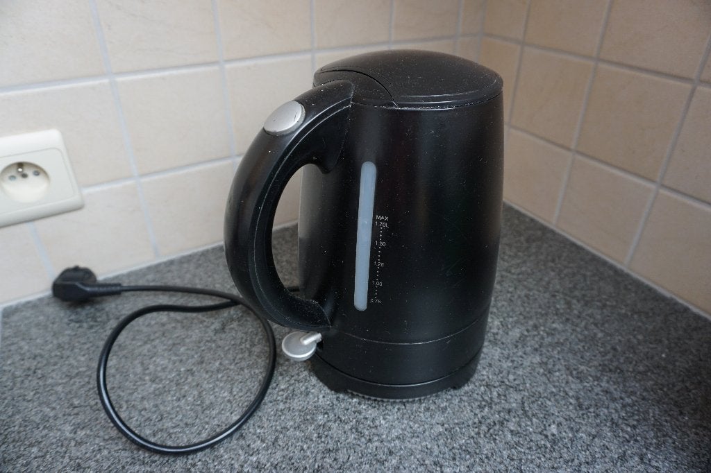 Waterkoker, Ophalen