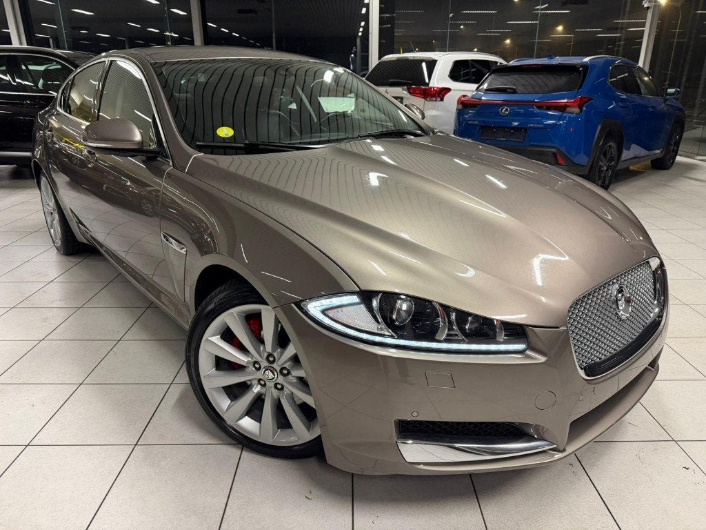 Jaguar XF Automatique 2.2D 140kW Euro 5 Année 06/2012, Autos, Cuir, Euro 5, Achat, https://public.car-pass.be/vhr/512c3032-1894-4541-a0f0-4d743abce54f