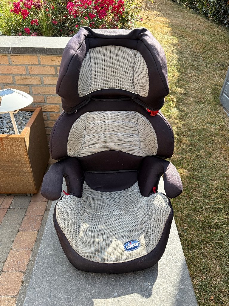 Siège auto Chicco Groupe 1/2/3 (9–36 kg), Enfants & Bébés, Sièges auto, Ceinture de sécurité, Dossier réglable, 9 à 36 kg, Utilisé
