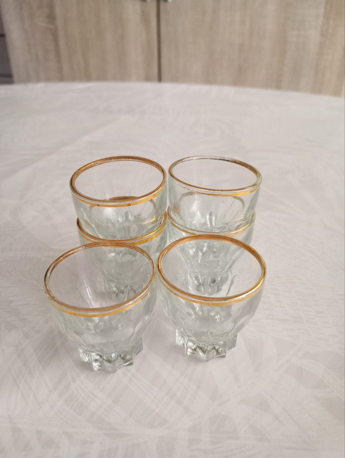 Service de 6 petits verres à liqueur vintage et liseré doré, Enlèvement ou Envoi