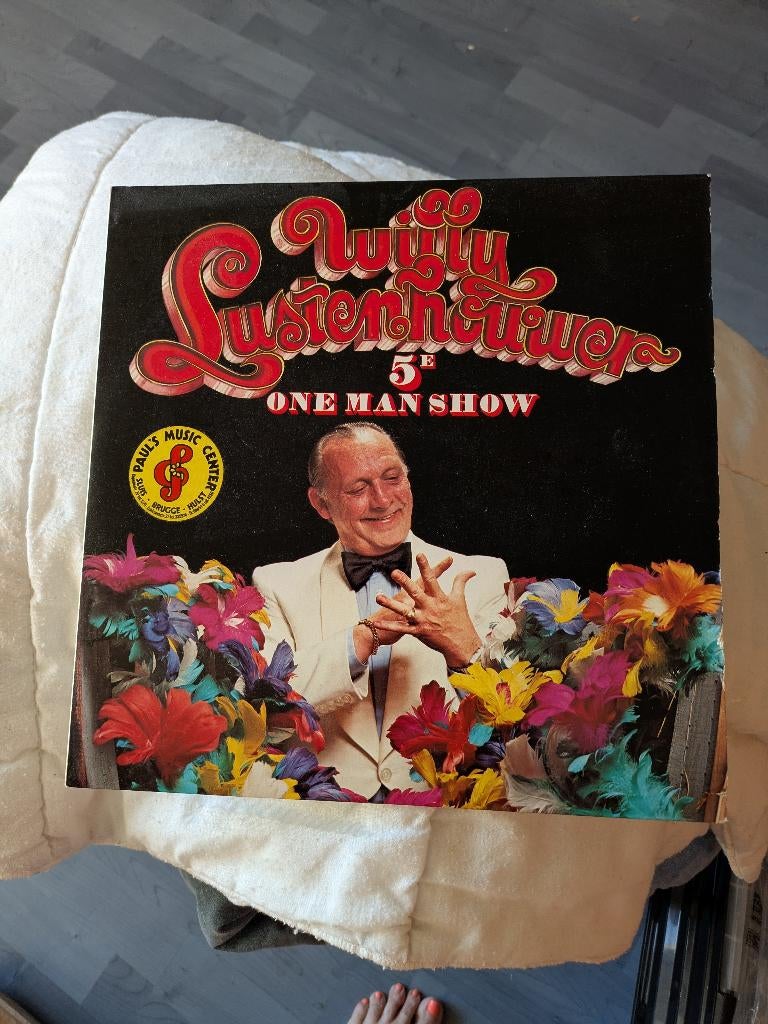 Willy lustenhouwer 5de one man show, Cd's en Dvd's, Vinyl | Nederlandstalig, Ophalen of Verzenden, Zo goed als nieuw, Levenslied of Smartlap