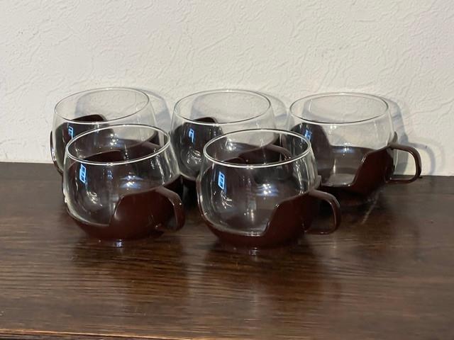 5 vintage theeglazen, kunststof onderkant, Ophalen