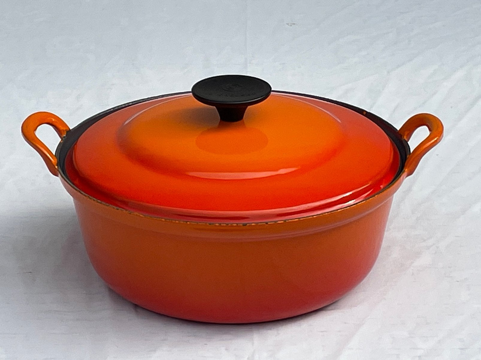 Le Creuset France Marmite nr 24 Orange, Avec couvercle, Enlèvement ou Envoi, Le Creuset, Comme neuf