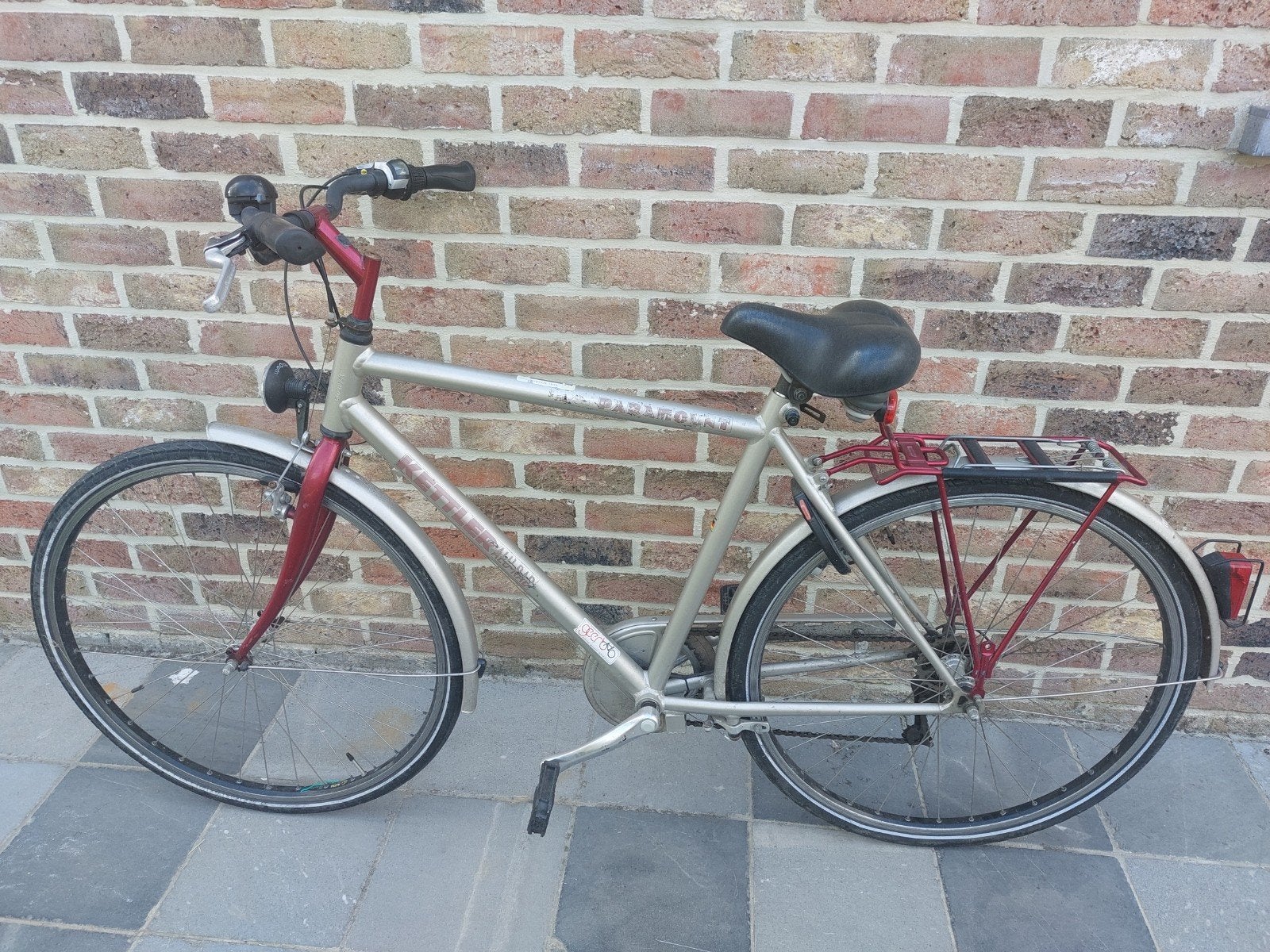 Vélo pour homme, Enlèvement