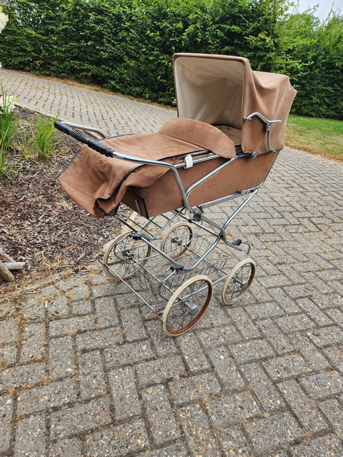 Retro kinderwagen GRATIS, Ophalen