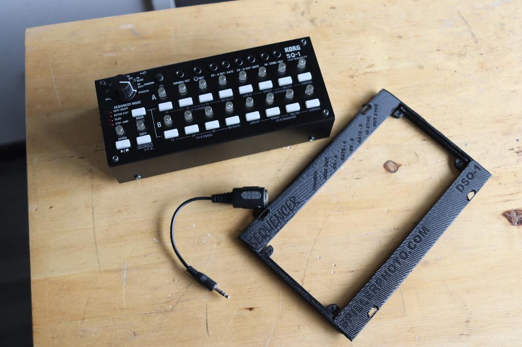 Korg SQ-1 sequencer, Muziek en Instrumenten, Midi-apparatuur, Ophalen, Zo goed als nieuw