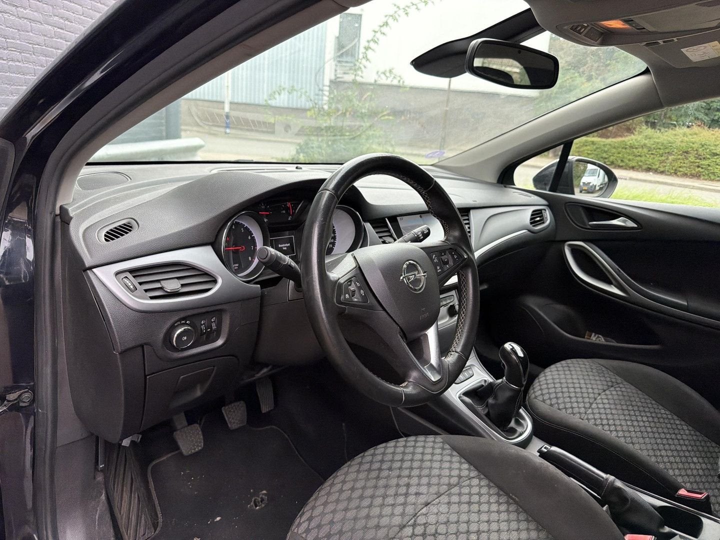 Opel Astra Sports Tourer 1.0 Online Edition | € 3.500,- NETT, Auto's, Zwart, Bedrijf, Astra, Verwarmde buitenspiegels