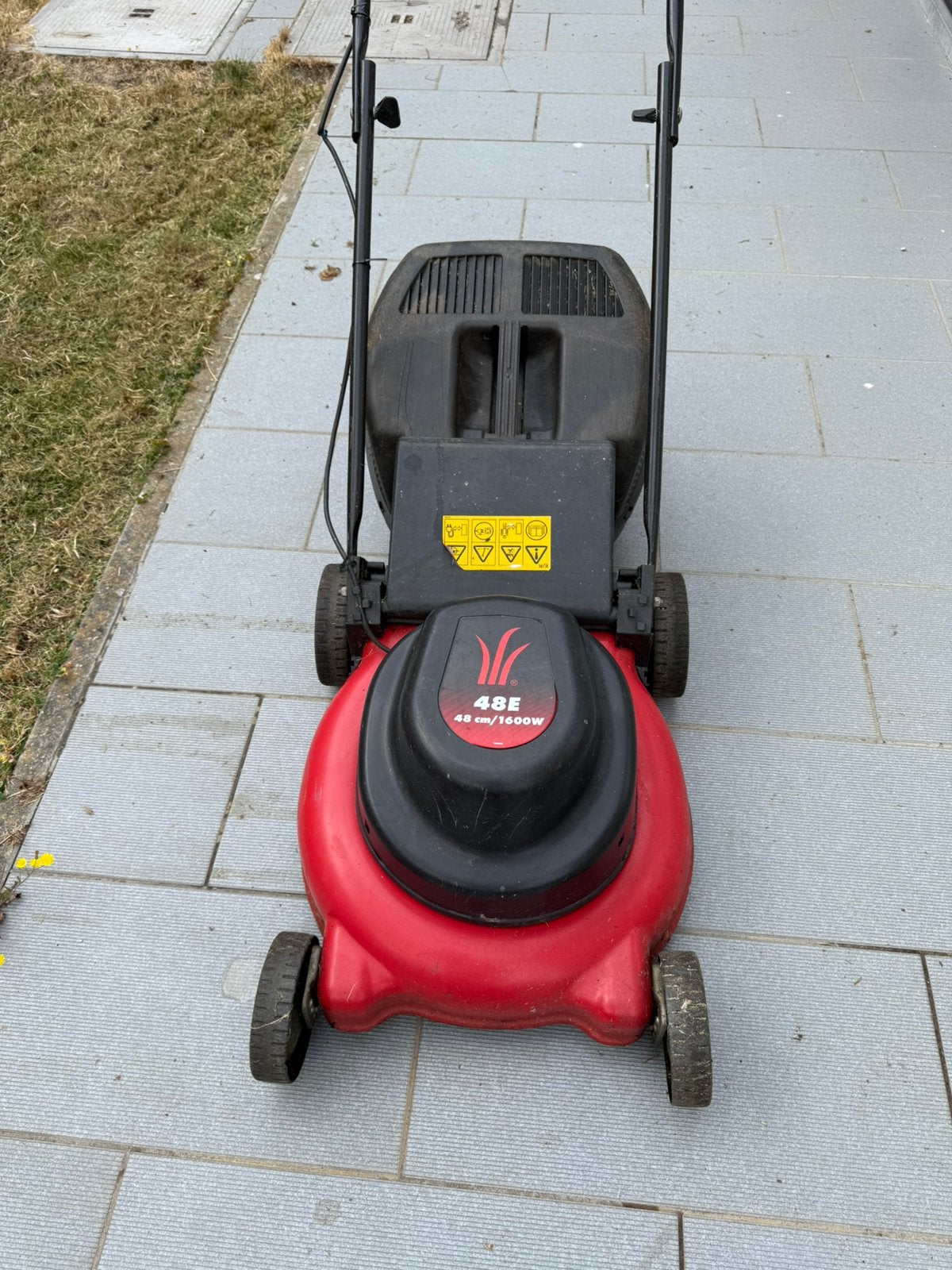 Netsnoer grasmaaier 1600W en 48E, Ophalen, Gebruikt, Elektrische grasmaaier, Opvangbak