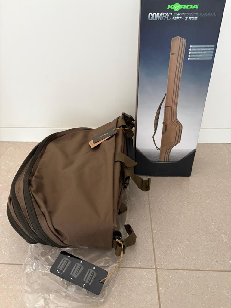 Korda Compac 3 rod holdall olive, Watersport en Boten, Hengelsport | Karpervissen, Ophalen of Verzenden, Nieuw