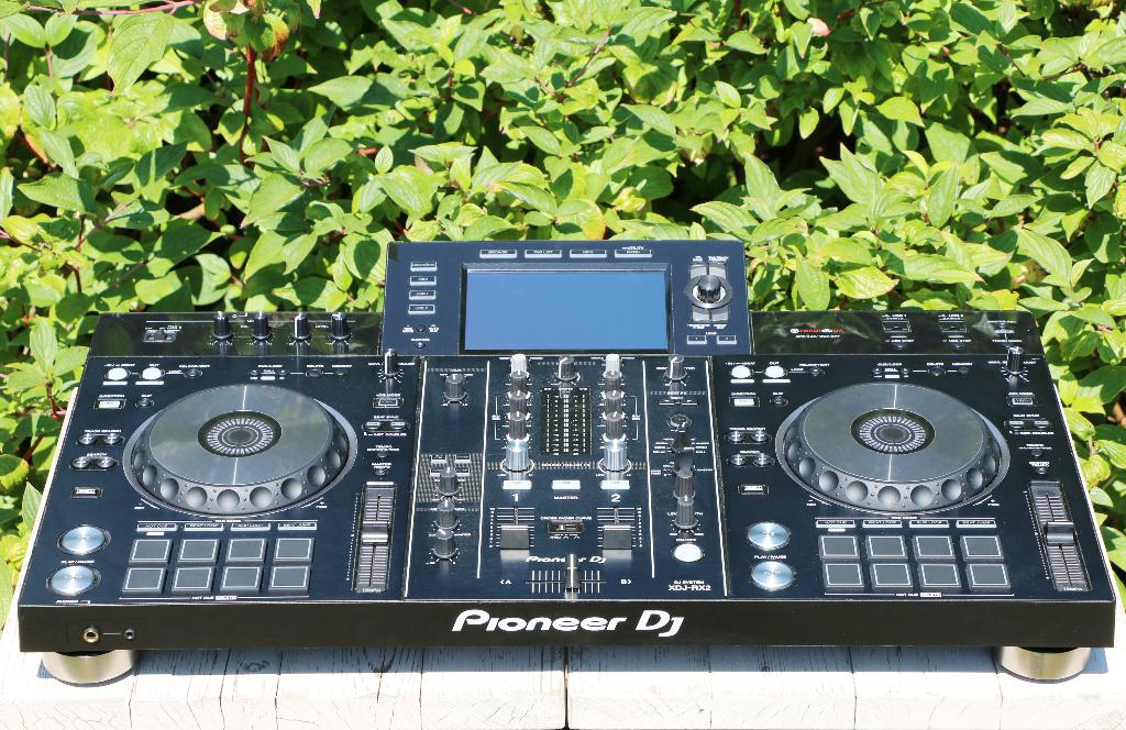Pioneer XDJ-RX2 (All-in-one), Muziek en Instrumenten, Dj-sets en Draaitafels, Zo goed als nieuw, Dj-set, Pioneer, Ophalen