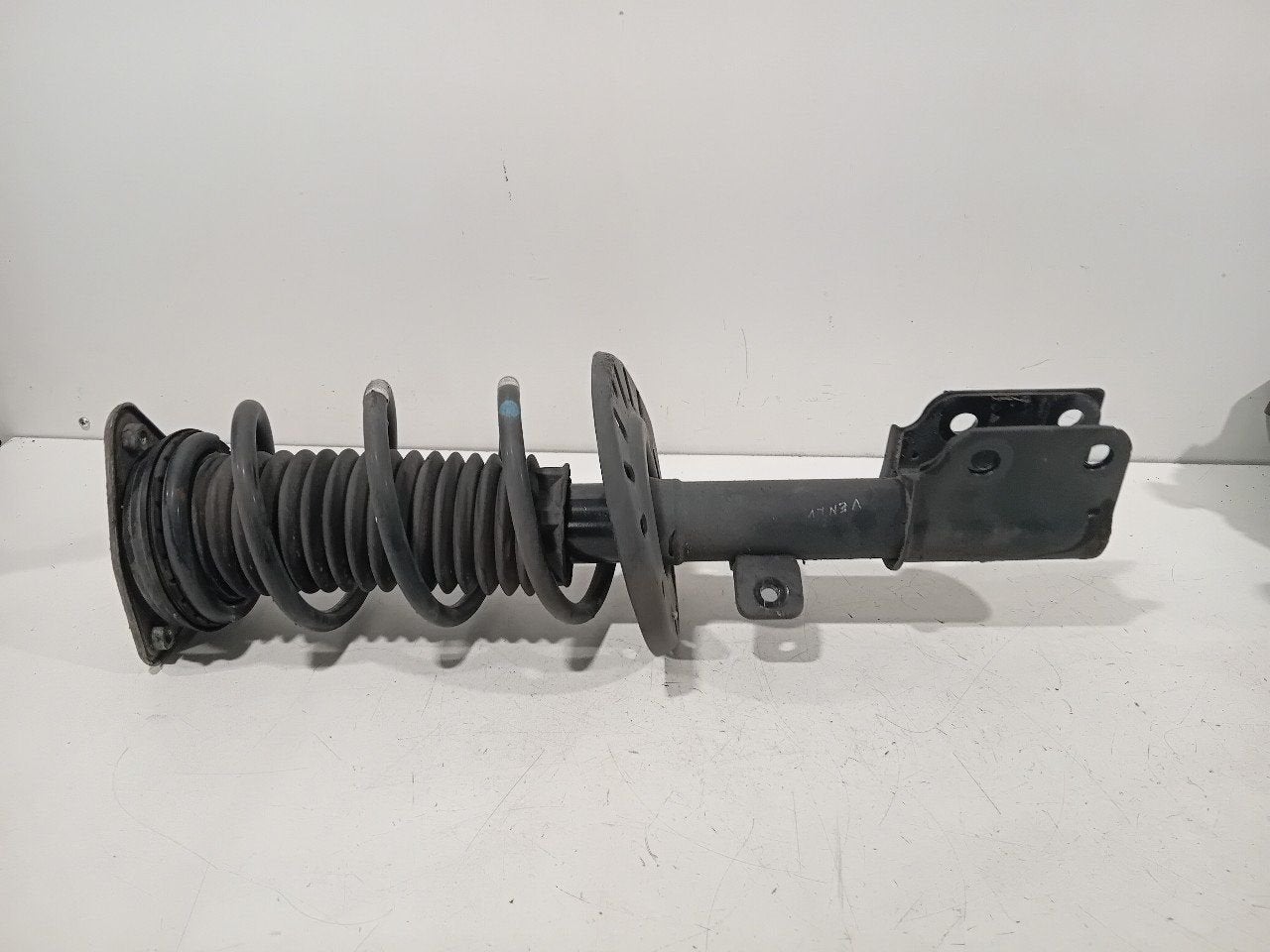 Veerpoot links voor Opel Combo, Onderdelen@venauto.nl, Van der Ven Autorecycling B.V., Ettenseweg 76, 4706 PB Roosendaal, The Netherlands