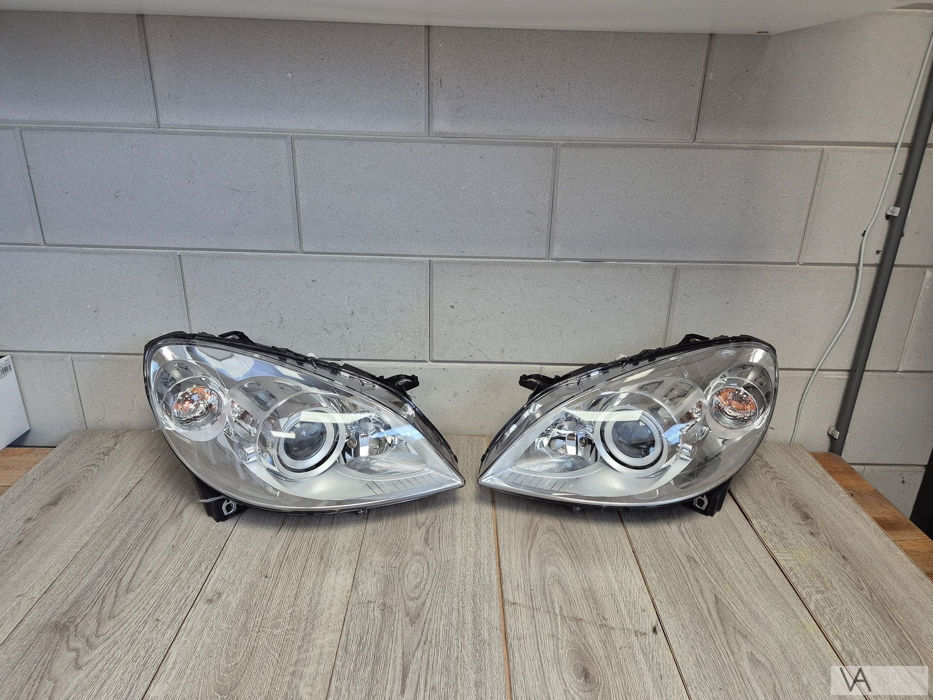Mercedes B klasse W245 2005 -2012 koplamp rechts XENON nieuw, Gebruikt, -, Ophalen of Verzenden, -