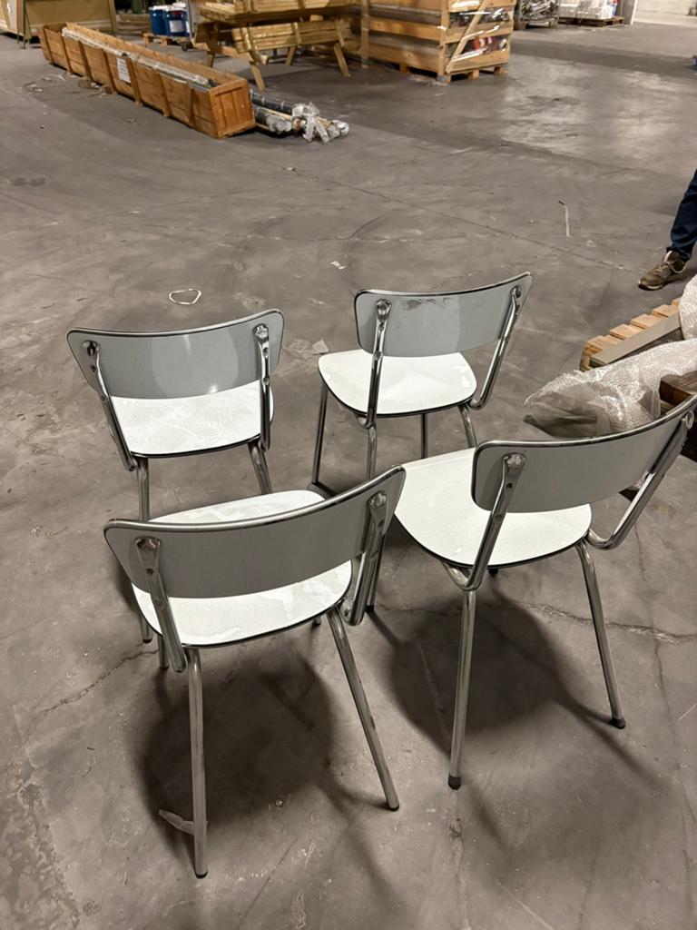 Stoeltjes 5 euro voor 4, Huis en Inrichting, Stoelen, Ophalen, Gebruikt, Vier