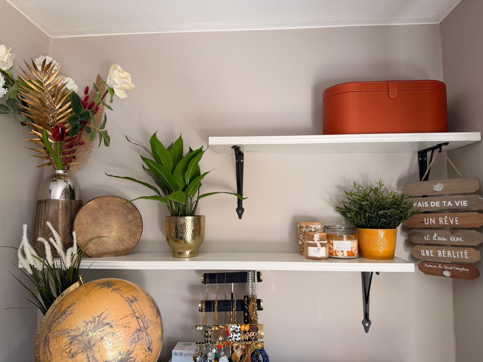 IKEA-schappen, Huis en Inrichting, Ophalen, Zo goed als nieuw
